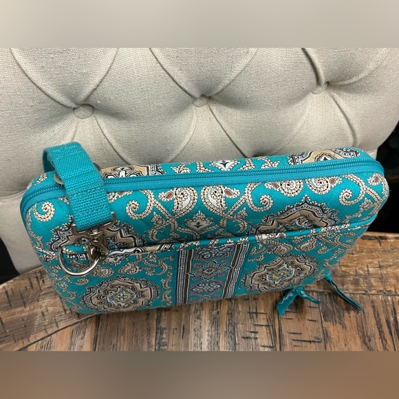 Vera Bradley Totally Turquoise IPad Hard Shell - Picture 6 of 12